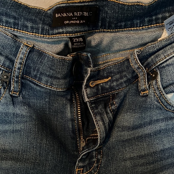 Banana Republic Stretch Boyfriend Jean - Picture 3 of 3
